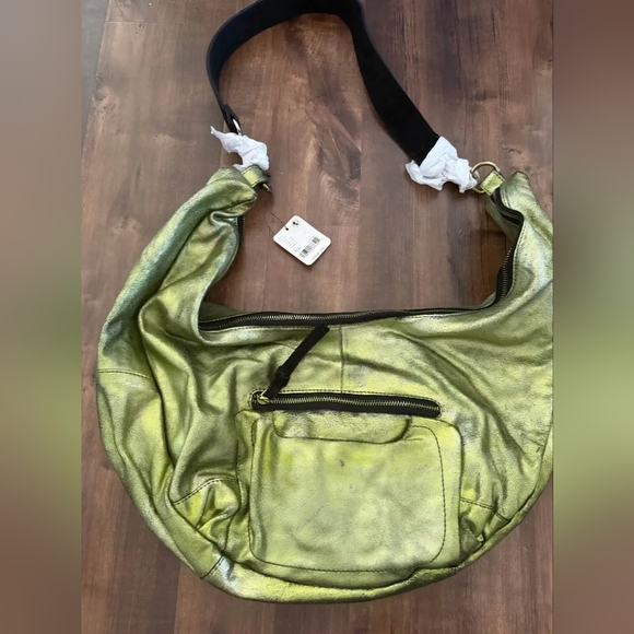 We The Free Sparta Sling Bag - Picture 3 of 6